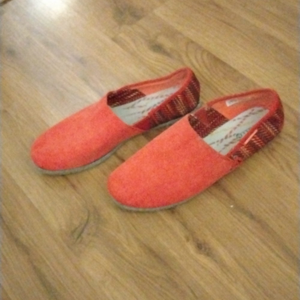Merrell Performance Footwear; Color: Red; Size: 10.5 - Picture 4 of 8